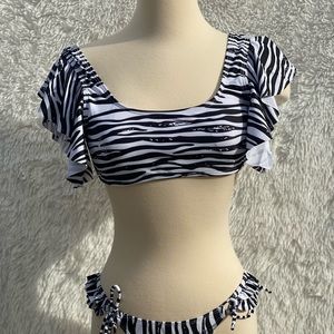 New Size Small Bikini Set black and white striped with ruffle top